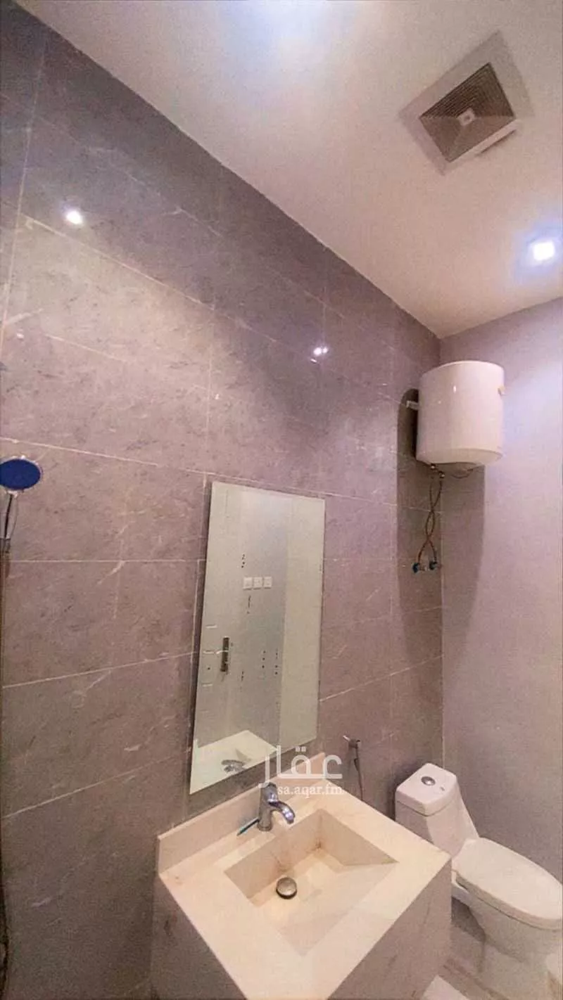 5 bedroom villa in Ad Dar Al Baida 4