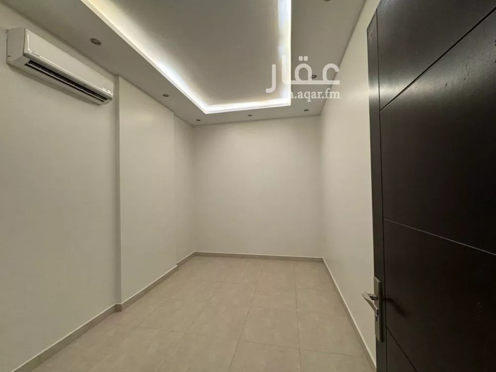 شقة 3 غرف في العارض 4