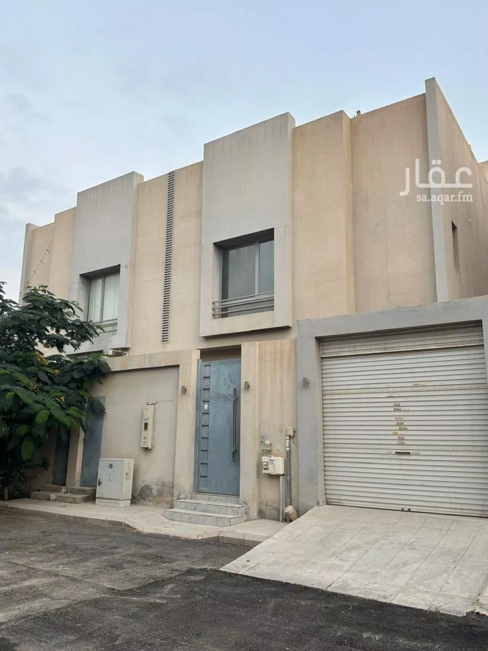 فيلا 5 غرف في العارض 1