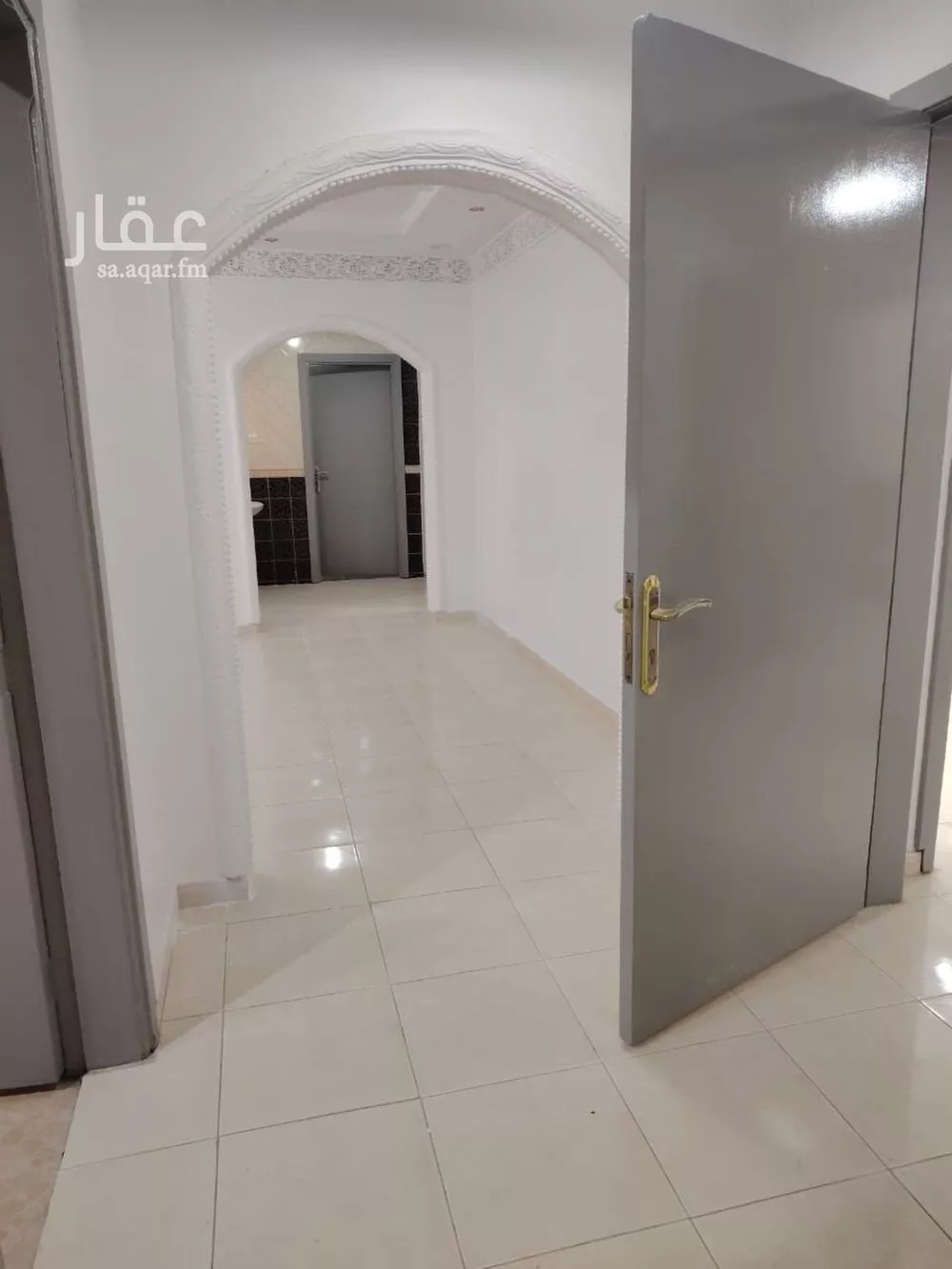 شقة 3 غرف في الرمال 5