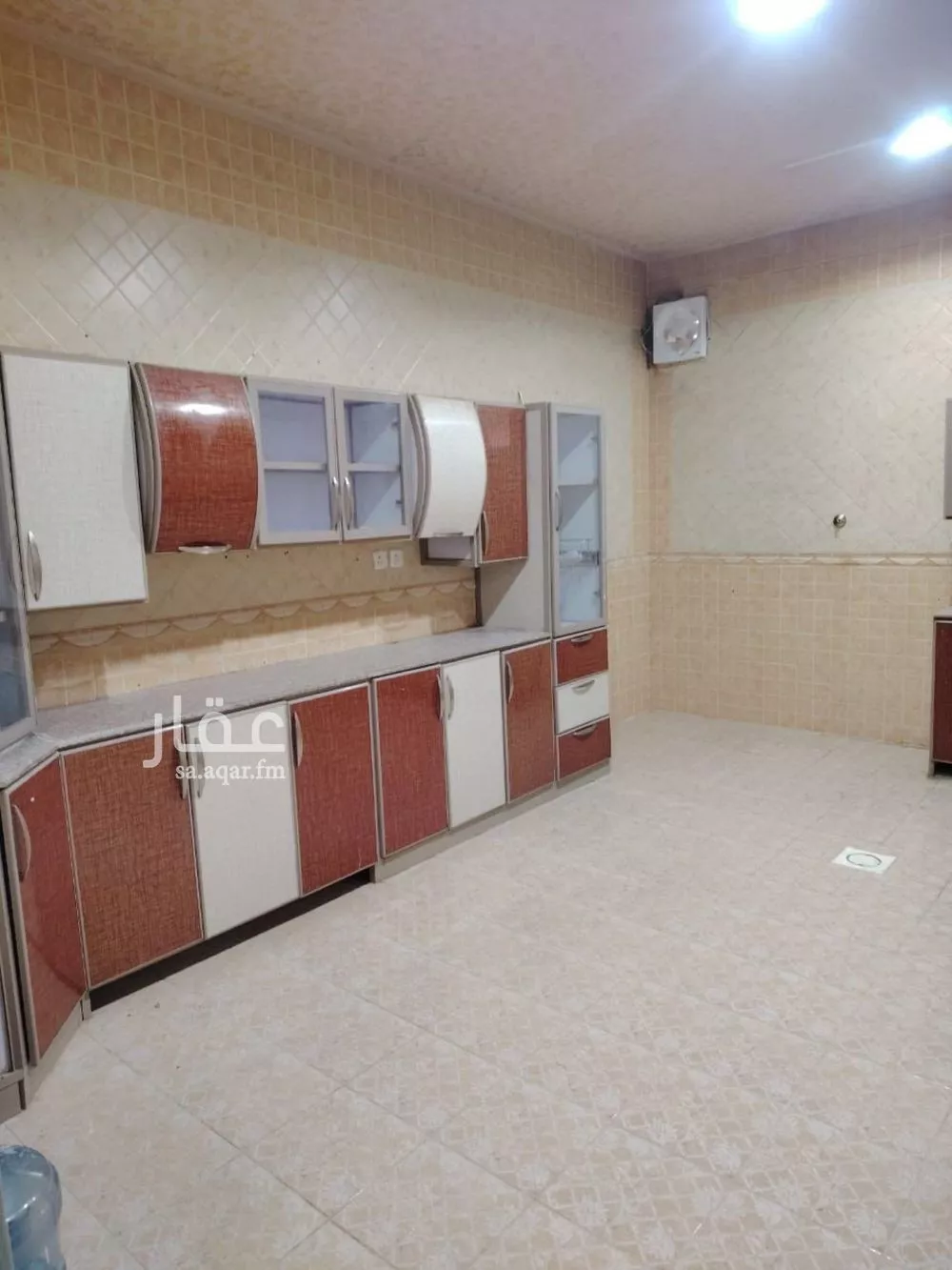 شقة 3 غرف في الرمال 1