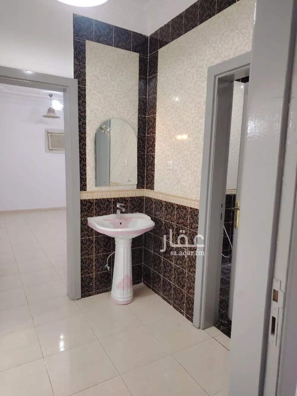 شقة 3 غرف في الرمال 4