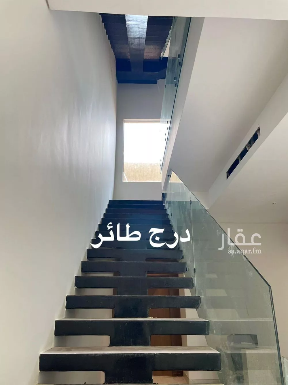 فيلا 6 غرف في المهدية 4