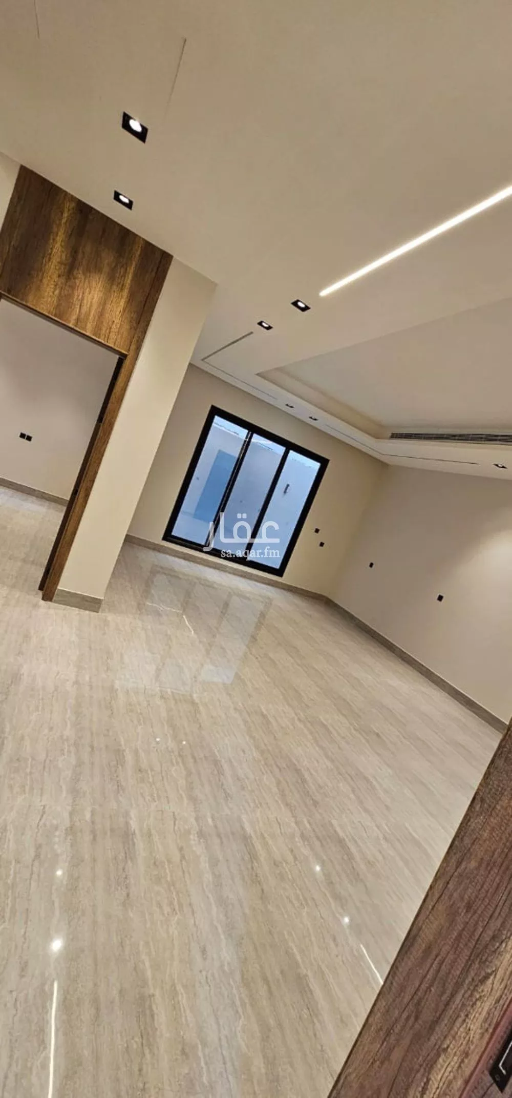 فيلا 4 غرف في العارض 3