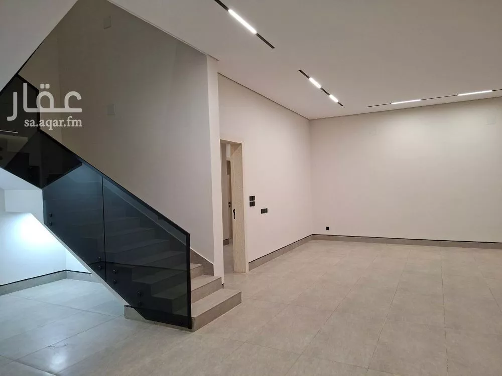 5 bedroom floor in Al Rimal 1