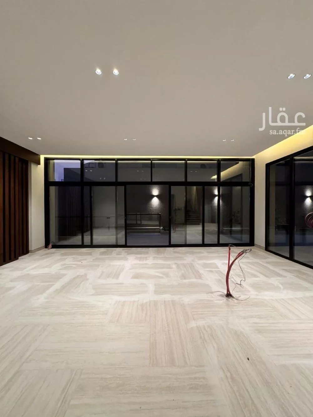 فيلا 5 غرف في الملقا 2