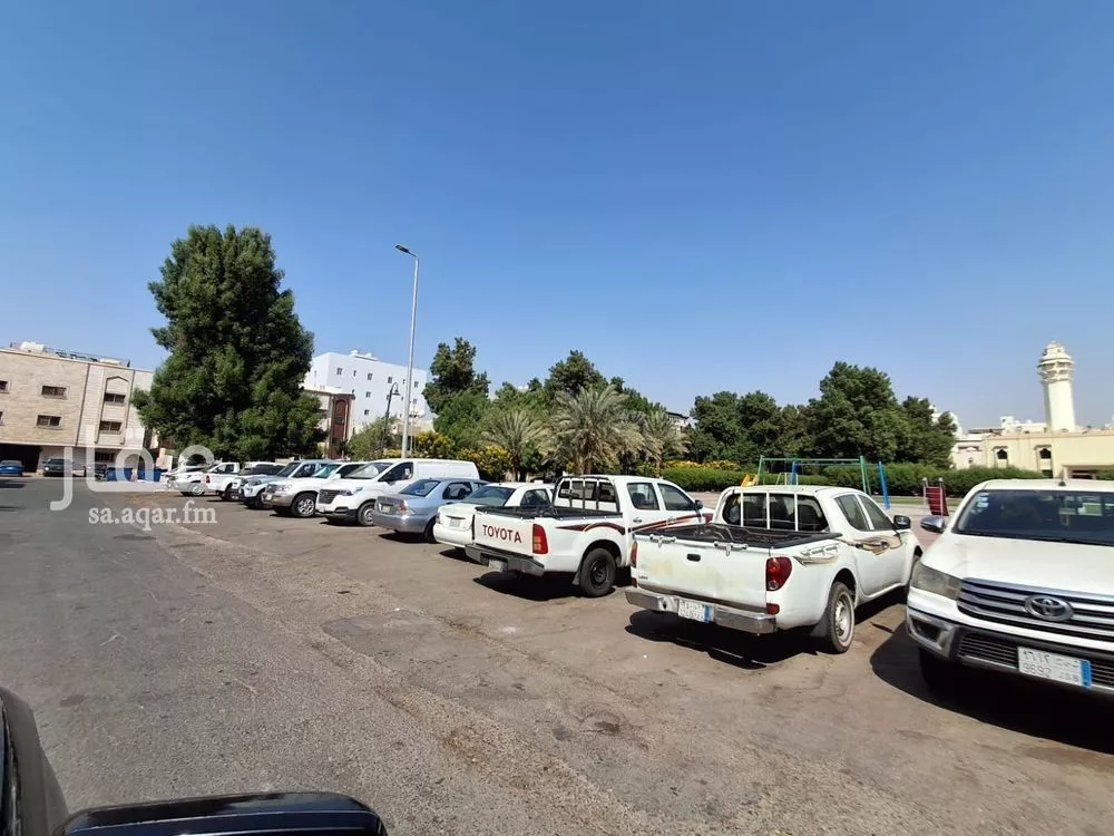 900 sqm land in Al Bawadi 3