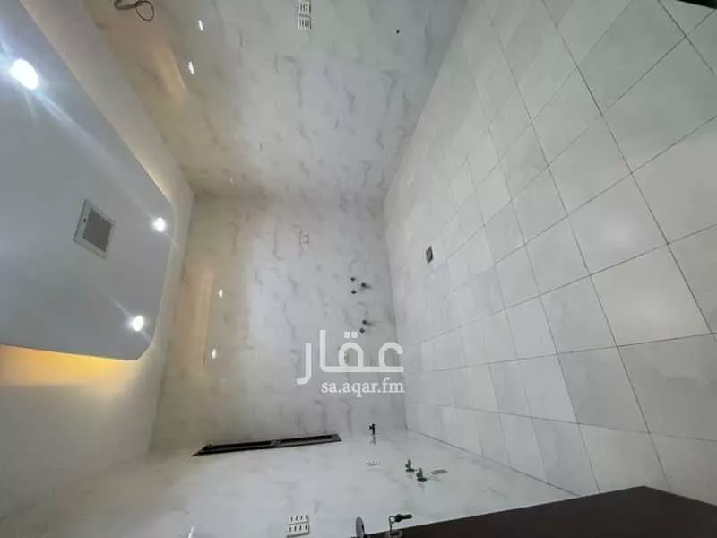 شقة 4 غرف في الصفا 5