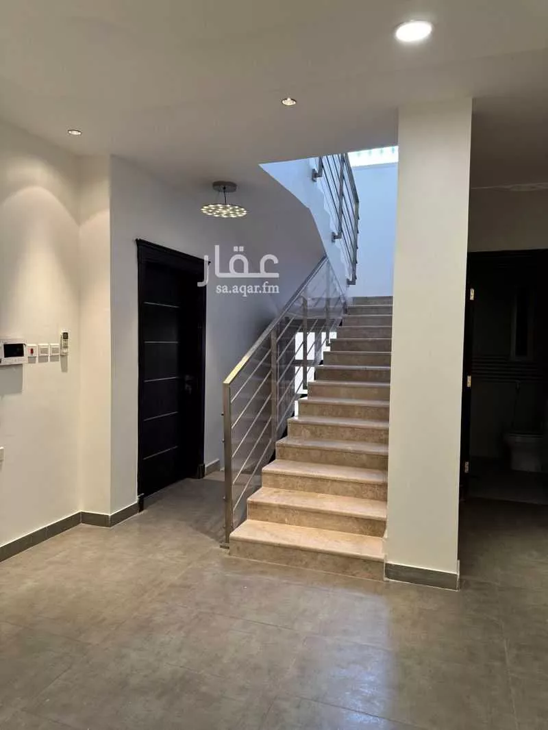 5 bedroom villa in Laban, Riyadh 9