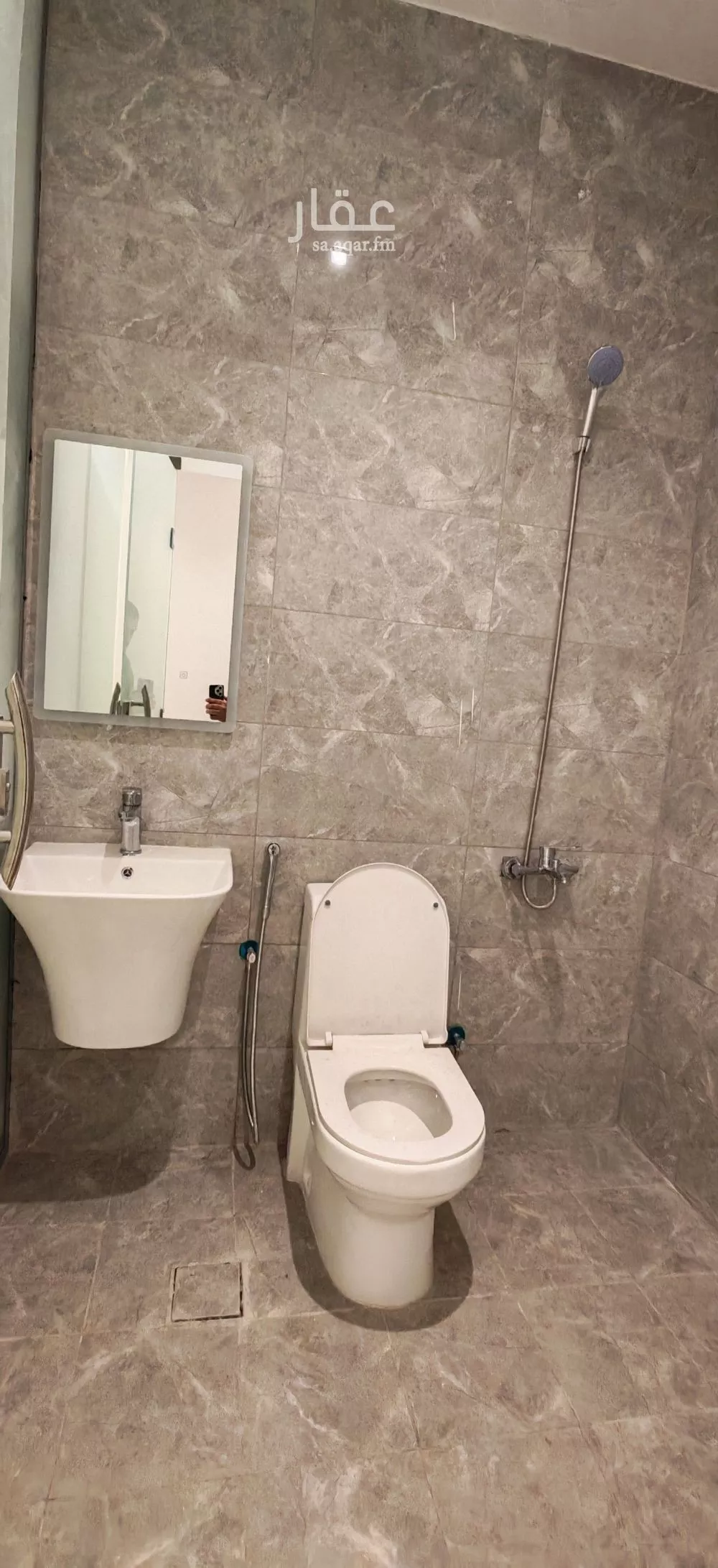 دور 1 غرف في الملقا 3