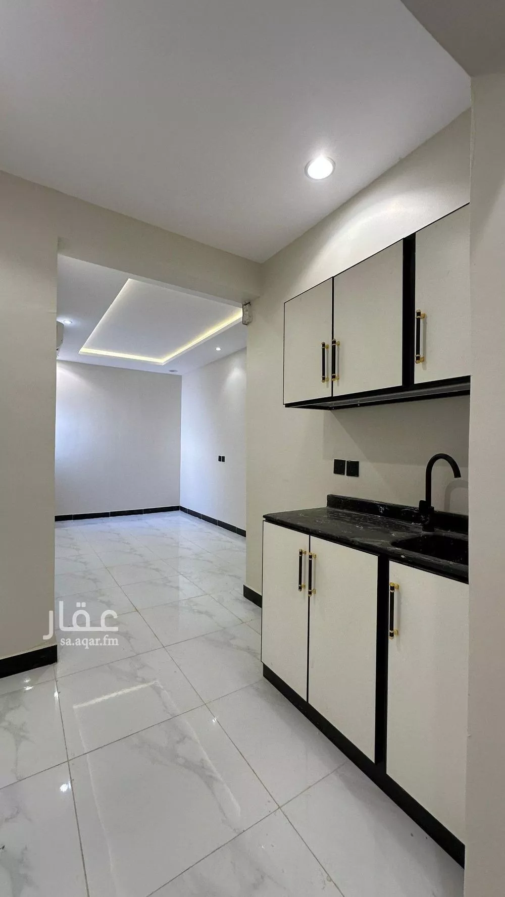 شقة 1 غرف في الخليج 5