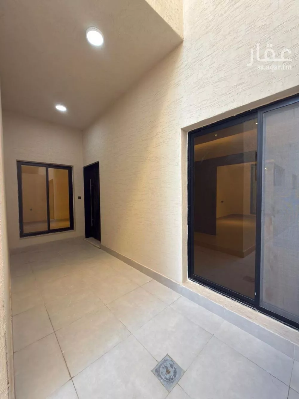 فيلا 7 غرف في عكاظ 3