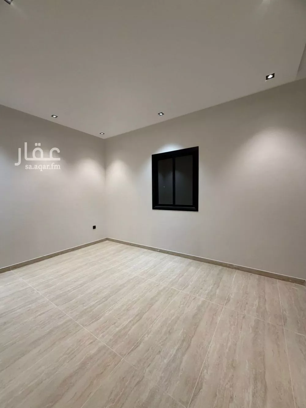 6 bedroom floor in Al Hazm 2