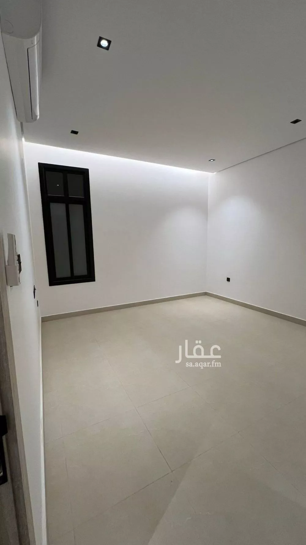 فيلا 8 غرف في العارض 3