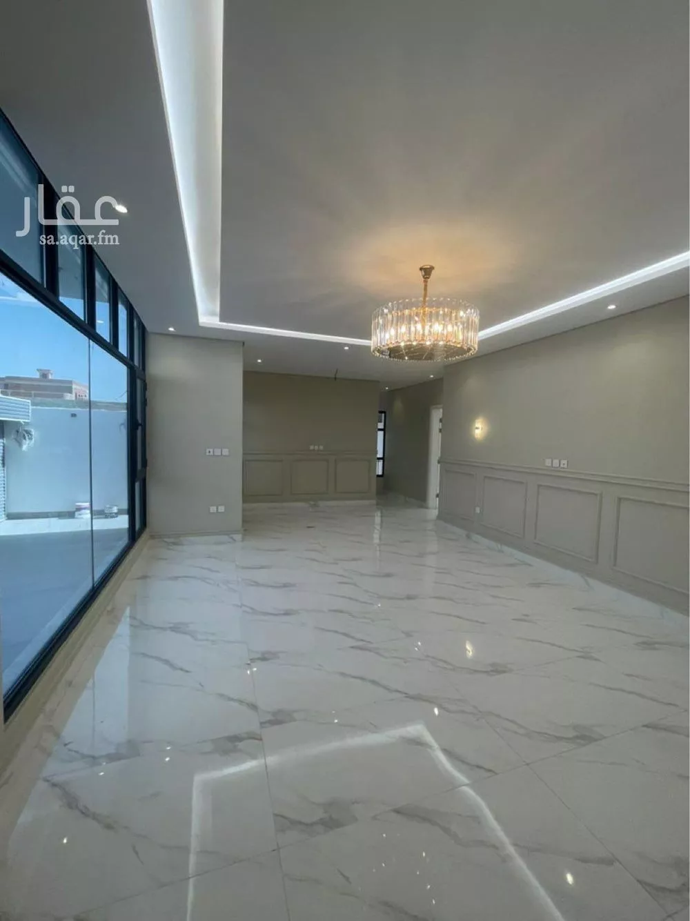 9 bedroom villa in Az Zomorod 2