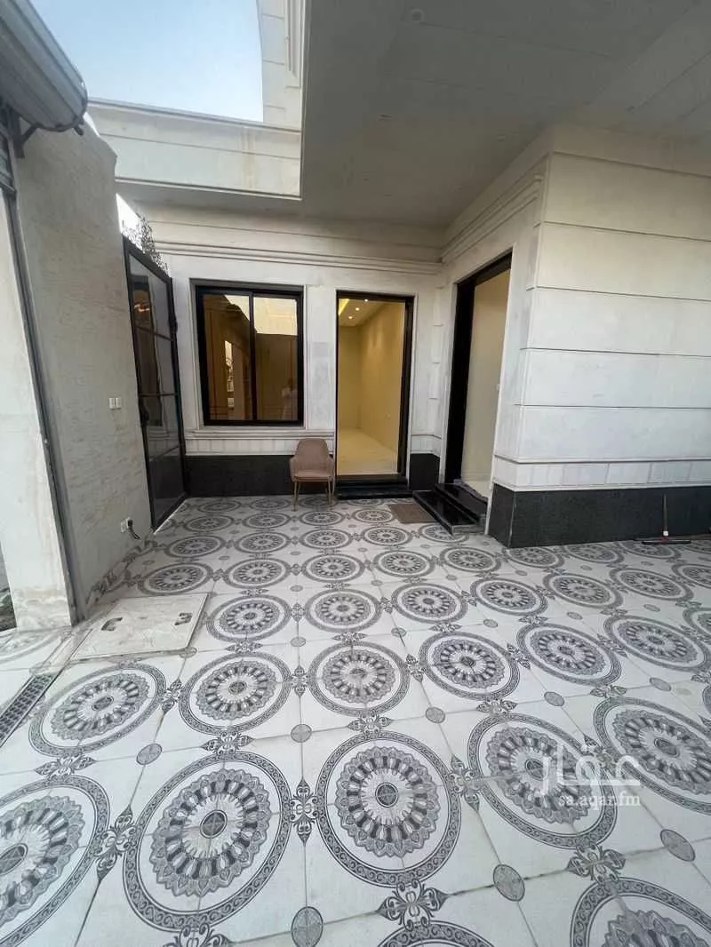 شقة 6 غرف في الرمال 5