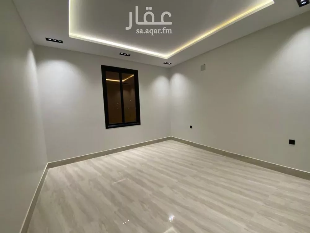5 bedroom villa in Al Rimal 4