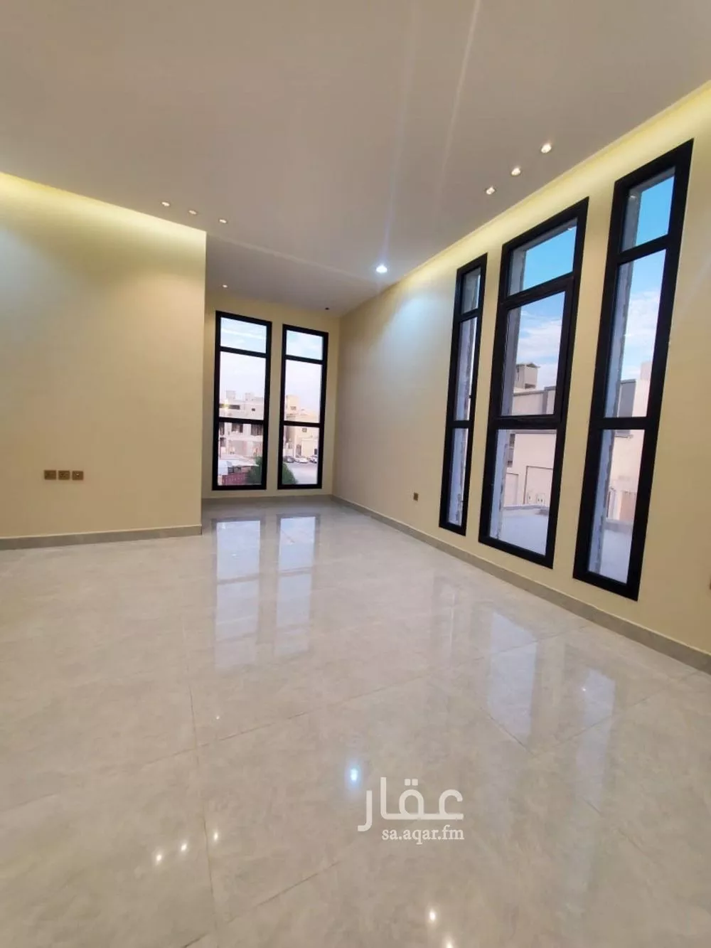 فيلا 6 غرف في الجنادرية 2