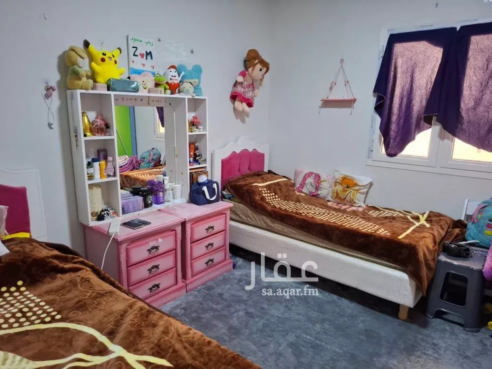 فيلا 6 غرف في الجنادرية 1