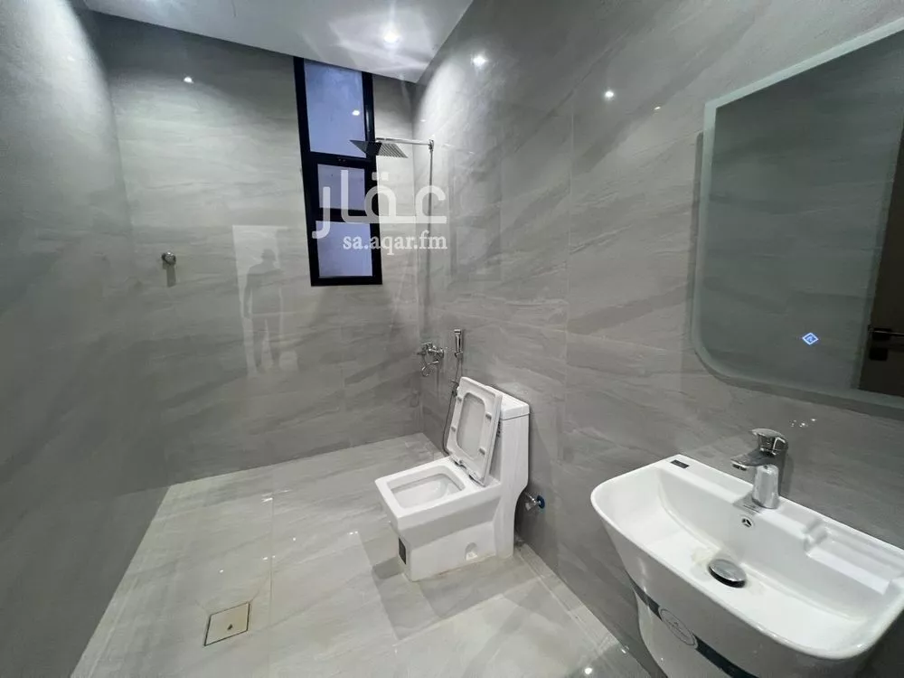 4 bedroom villa in Ash Sharq, Riyadh 5
