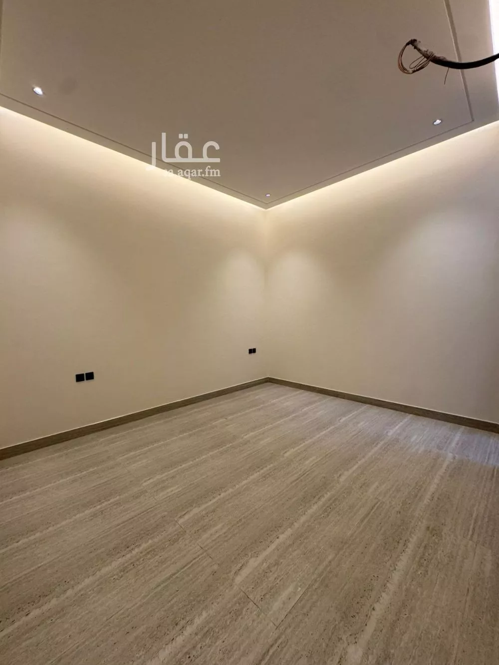 4 bedroom floor in Al Munsiyah 5