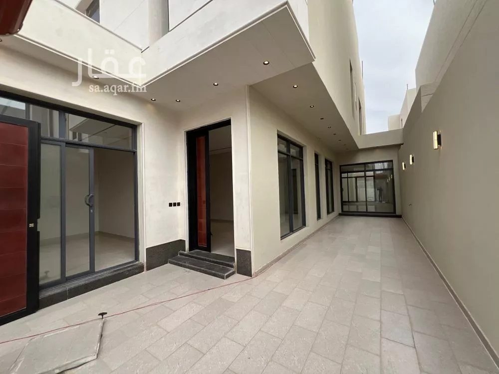 5 bedroom villa in Al Rimal 3