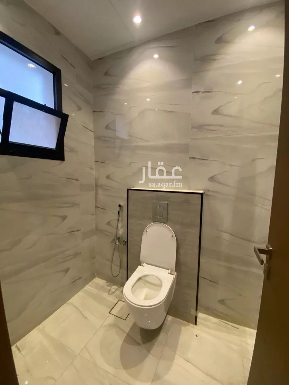 شقة 4 غرف في الرمال 3