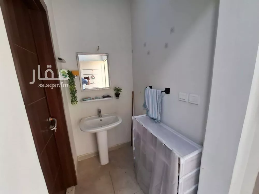 فيلا 6 غرف في الجنادرية 4