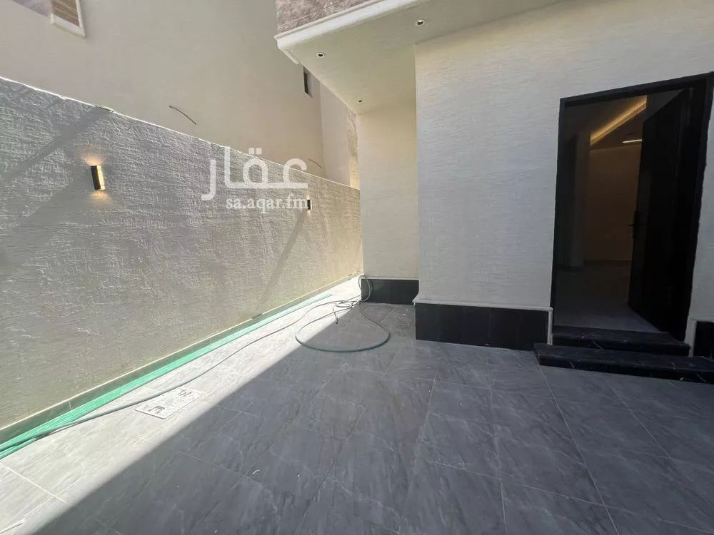 5 bedroom floor in Al Rimal 5