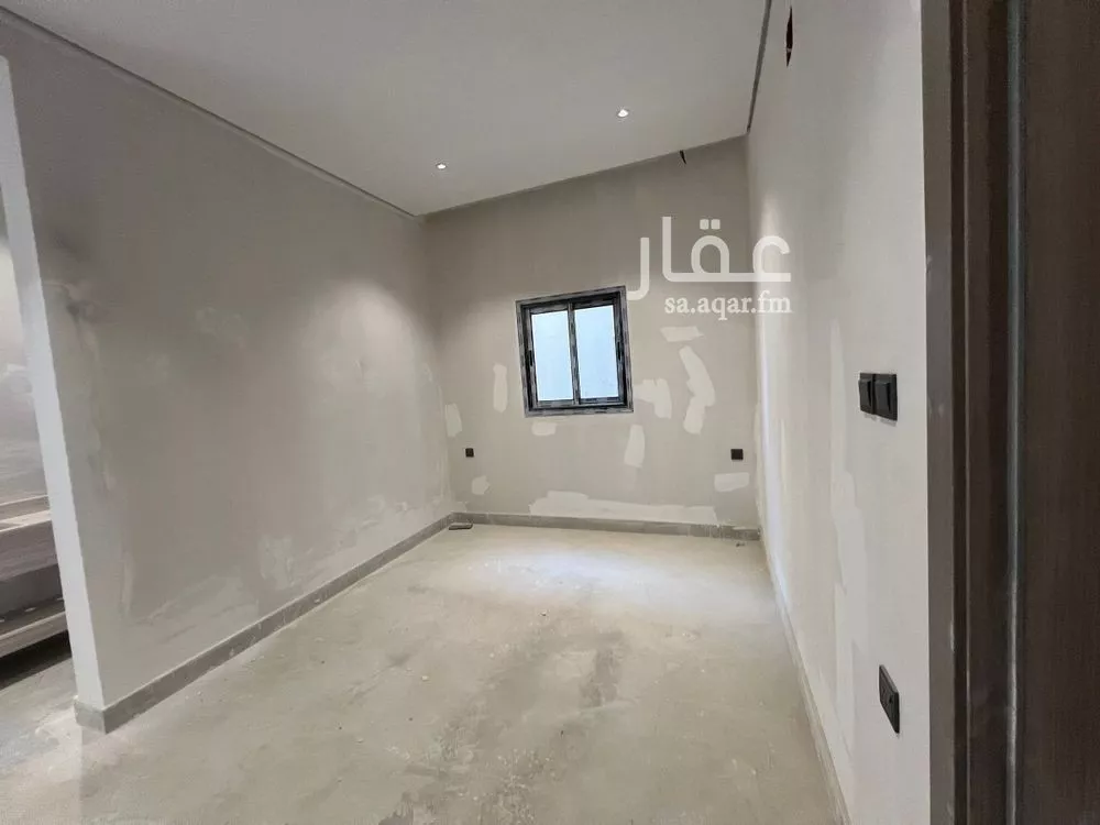 5 bedroom floor in Al Maizilah 3