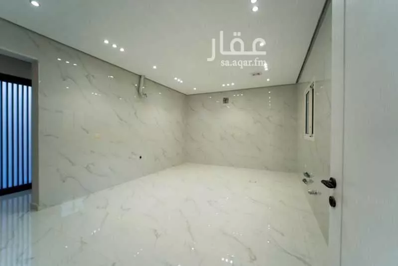 9 bedroom villa in Al Amal, Eastern Province 6