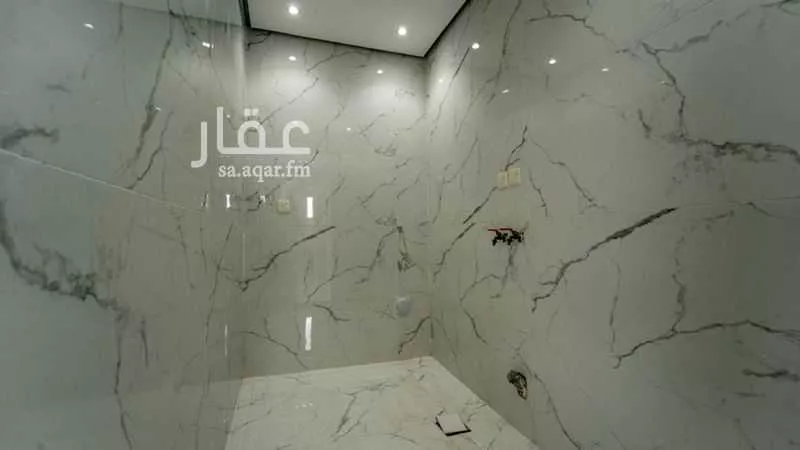 8 bedroom villa in Al Amal, Eastern Province 5