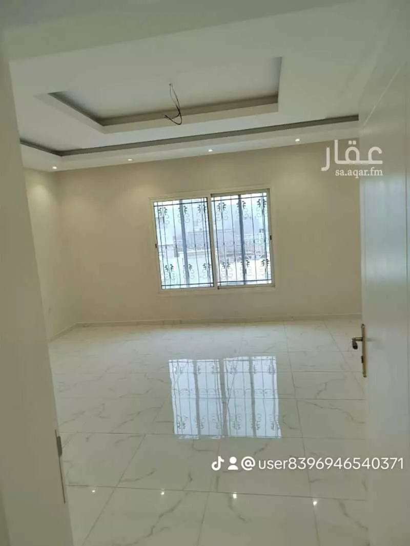 9 bedroom villa in Al Fursan, Eastern Province 9