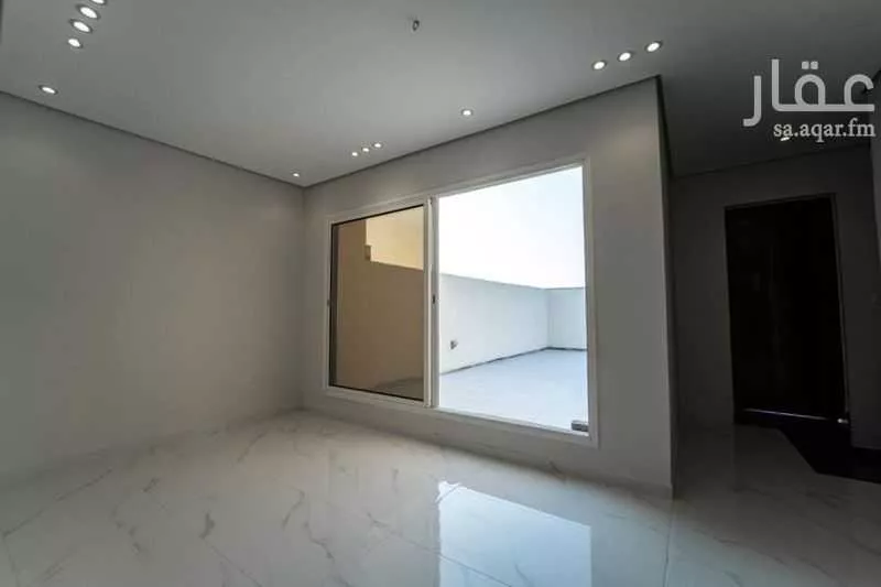 8 bedroom villa in Al Amal, Eastern Province 11