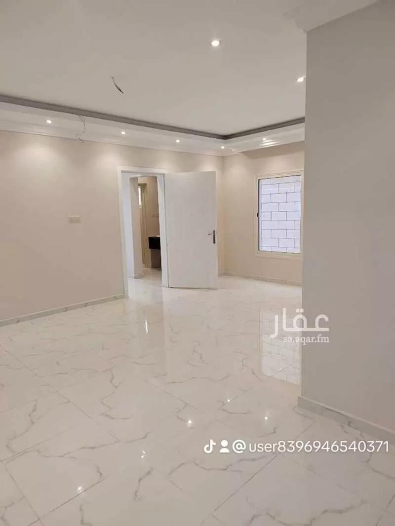 9 bedroom villa in Al Fursan, Eastern Province 13