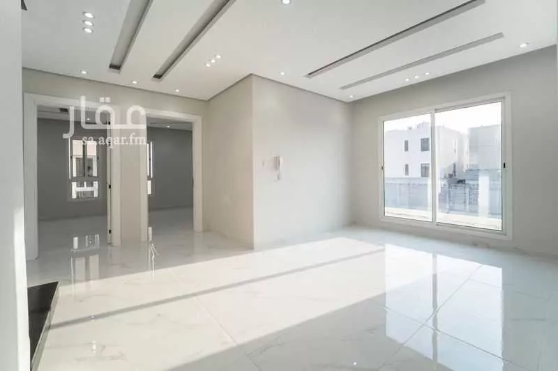 8 bedroom villa in Al Amal, Eastern Province 16