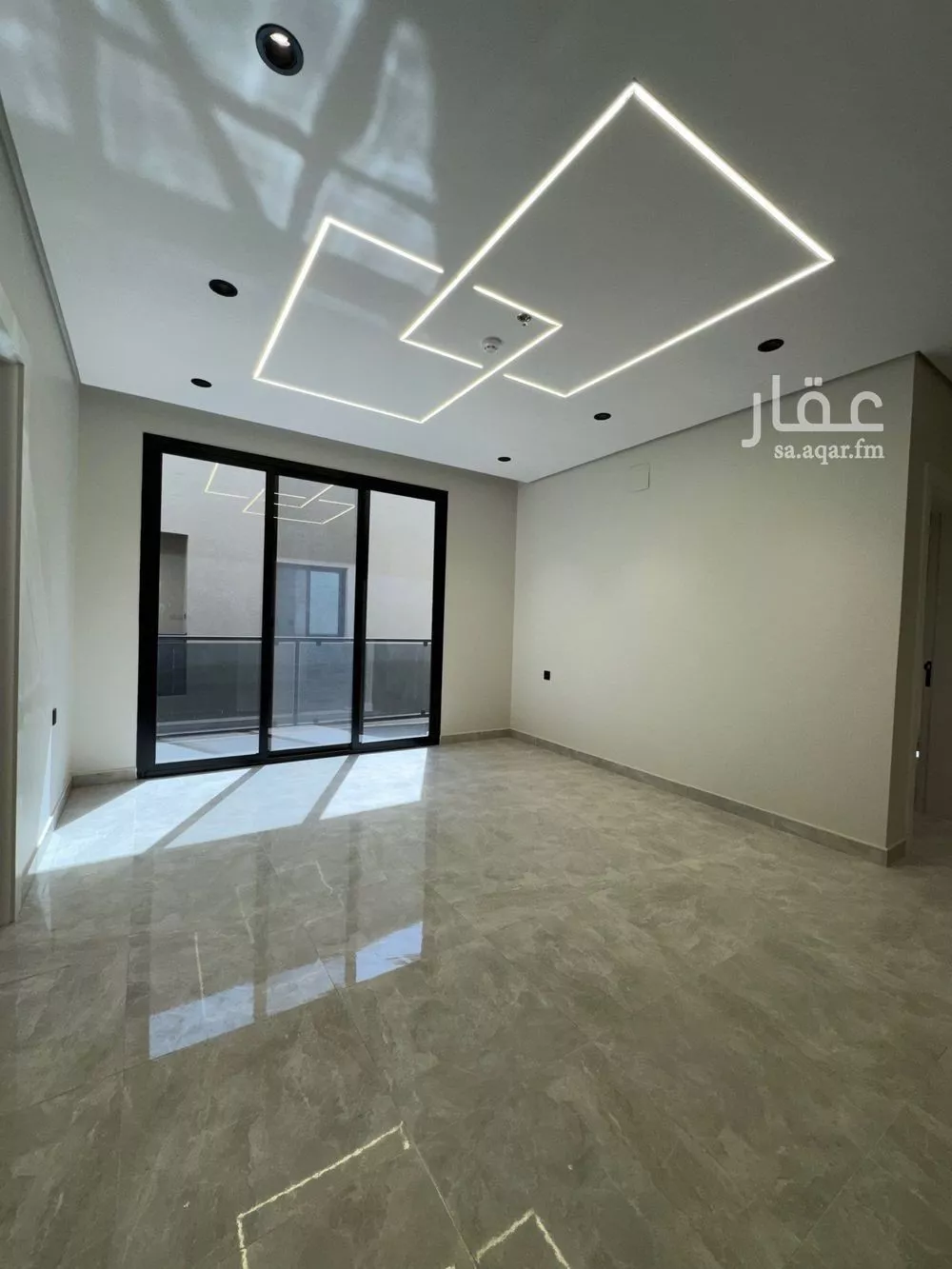 شقة 3 غرف في الحمرا 2