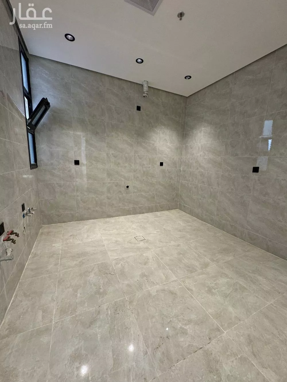 شقة 3 غرف في الحمرا 5