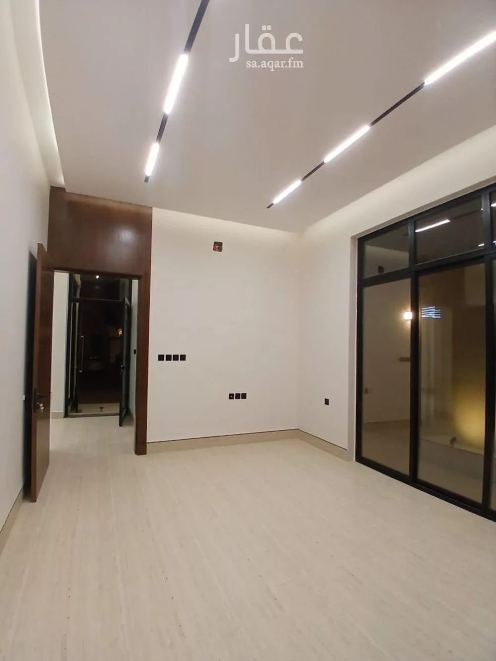 فيلا 7 غرف في الشرق 4