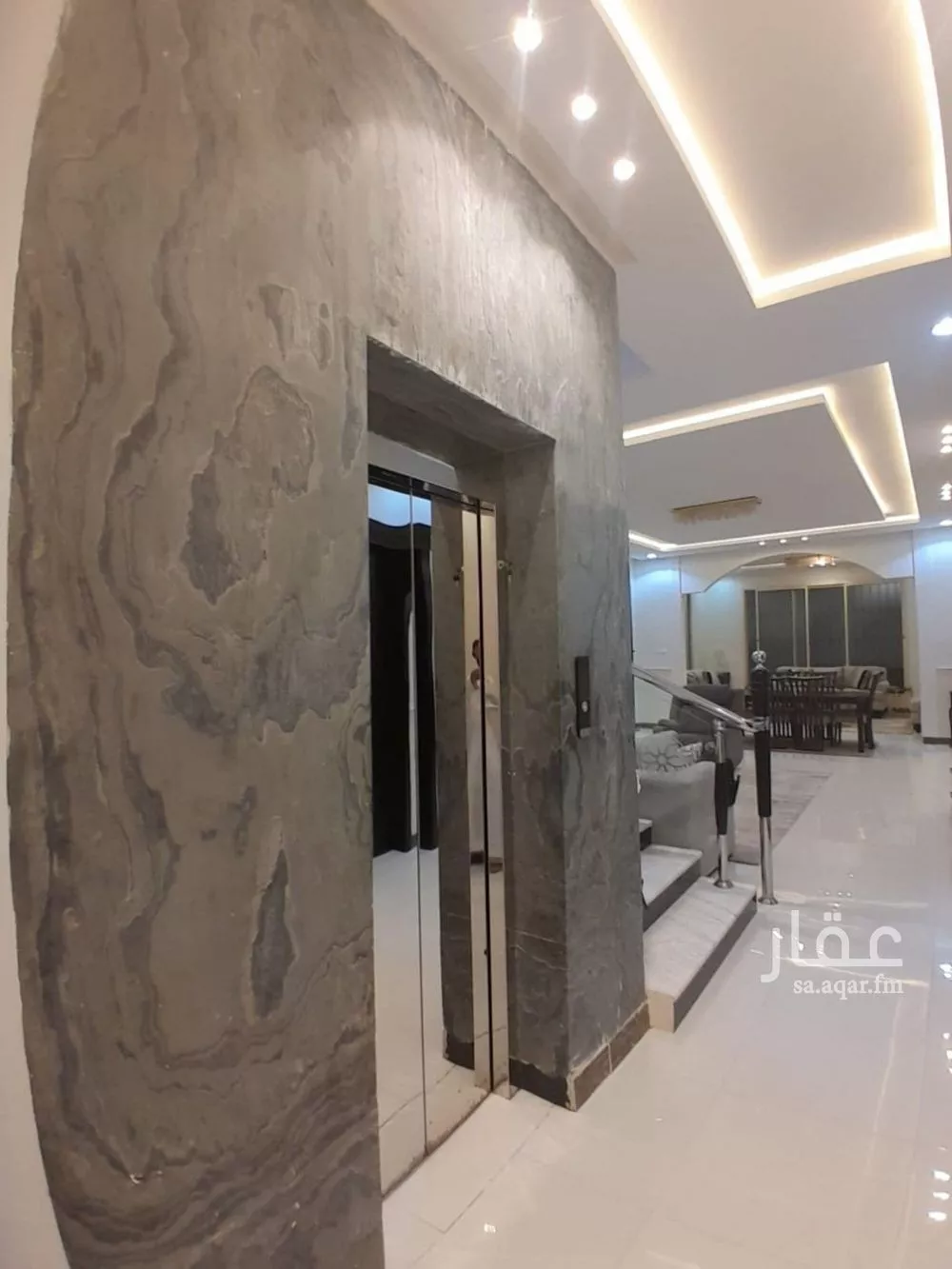 فيلا 9 غرف في الرمال 3