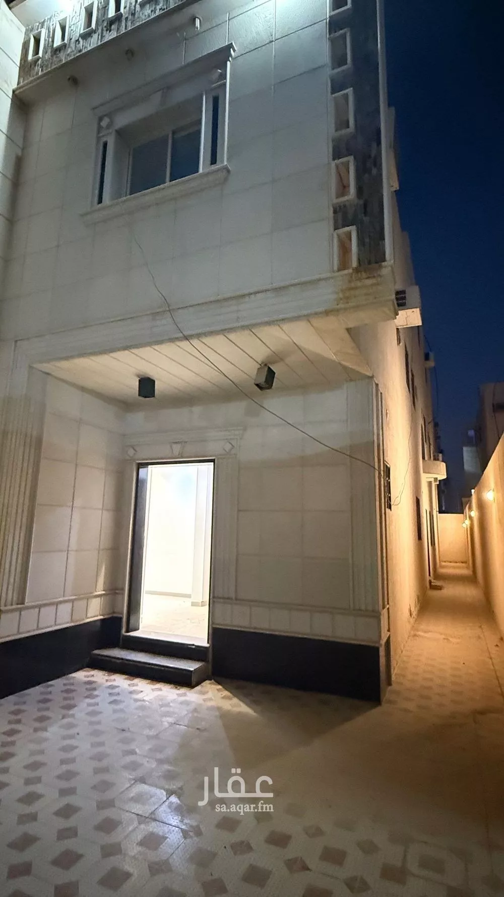 شقة 4 غرف في الرمال 2