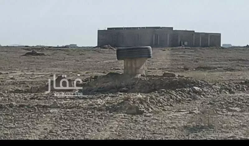 أرض 900 م² في عريض 3