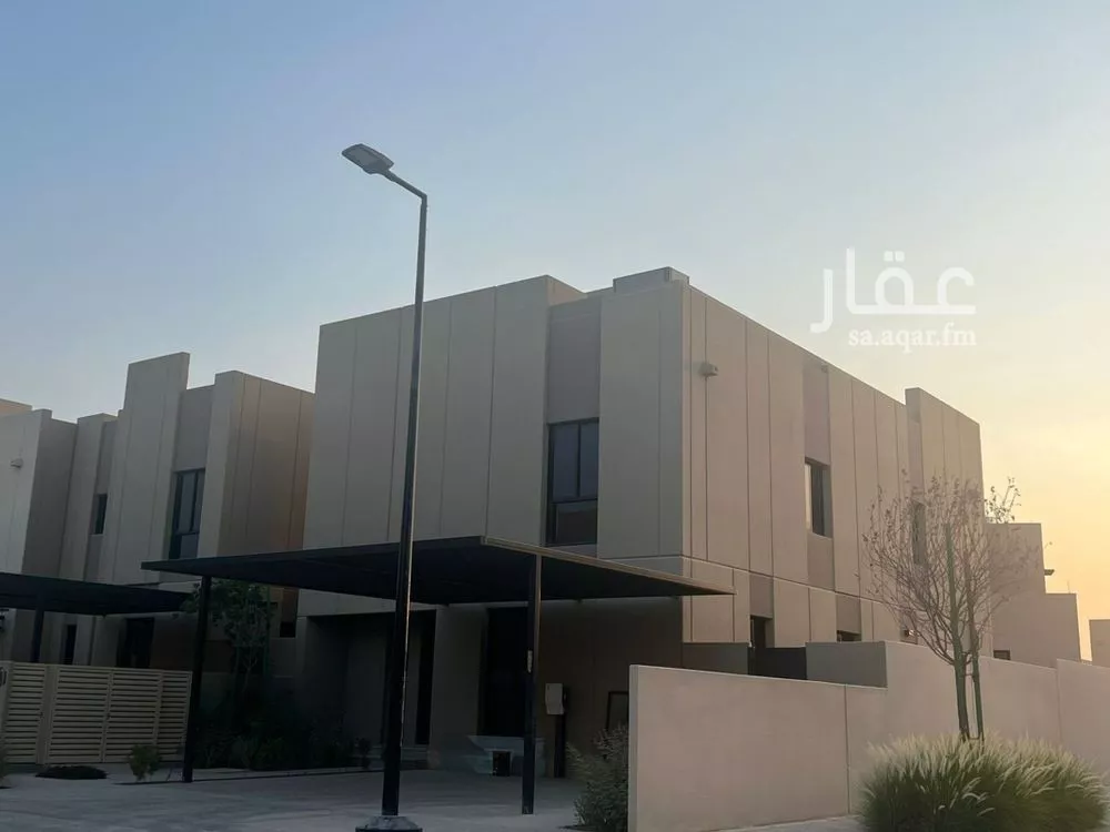 6 bedroom villa in Riyadh 1