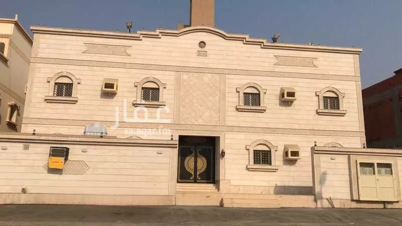 عمارة 705 م² في الصالحية