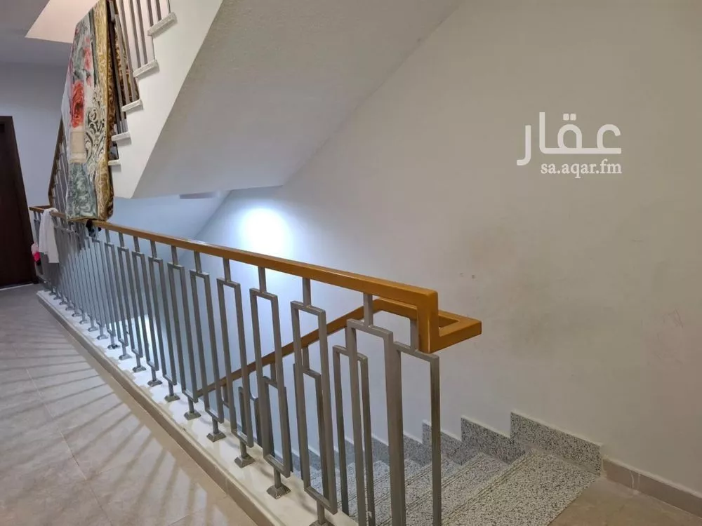 فيلا 6 غرف في الجنادرية 2