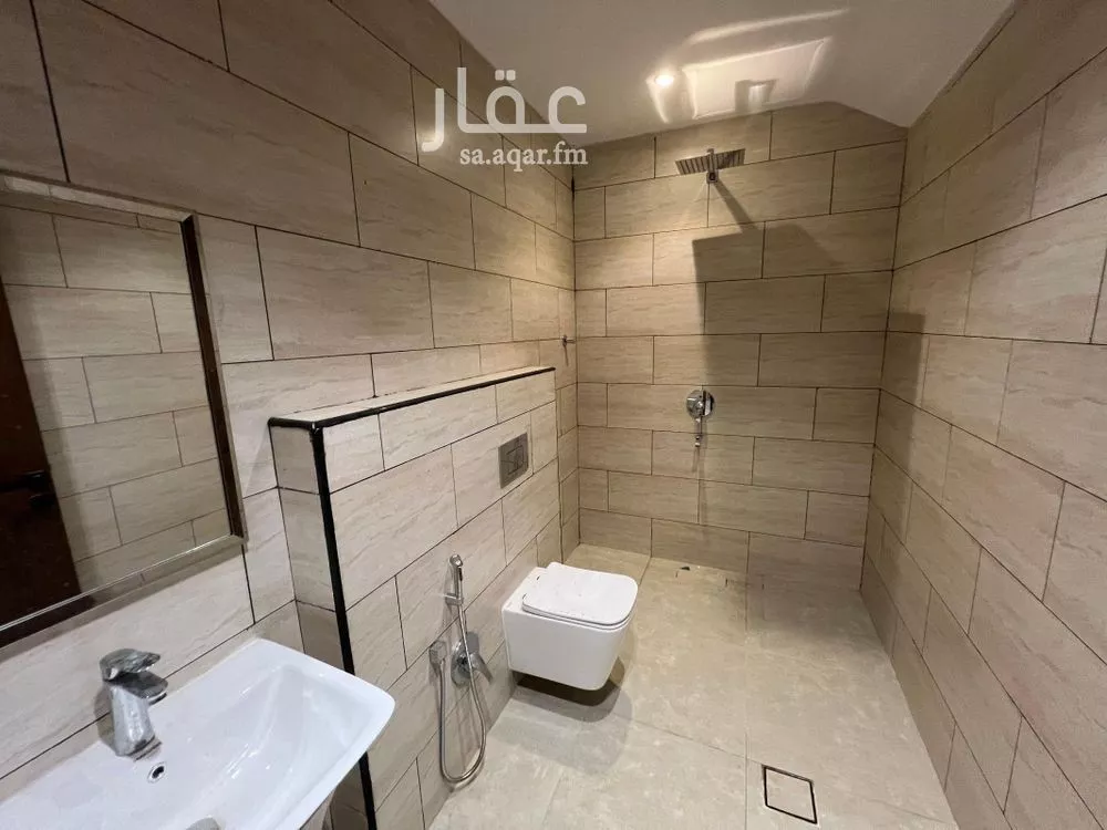 6 bedroom villa in Ash Sharq 3