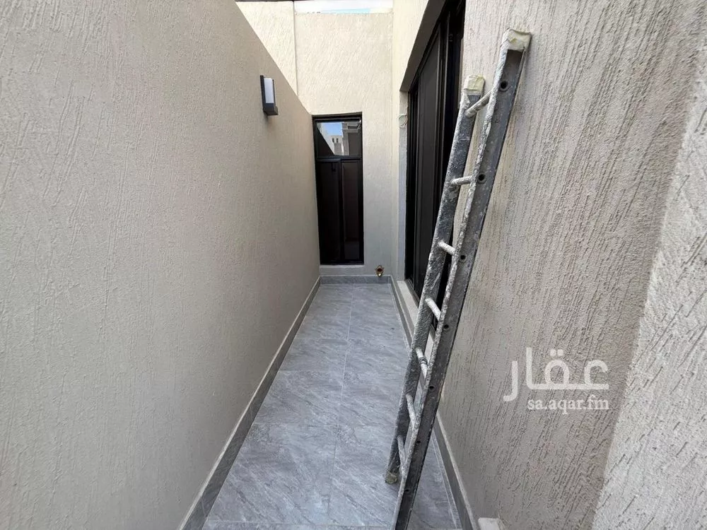 فيلا 6 غرف في الرمال 3