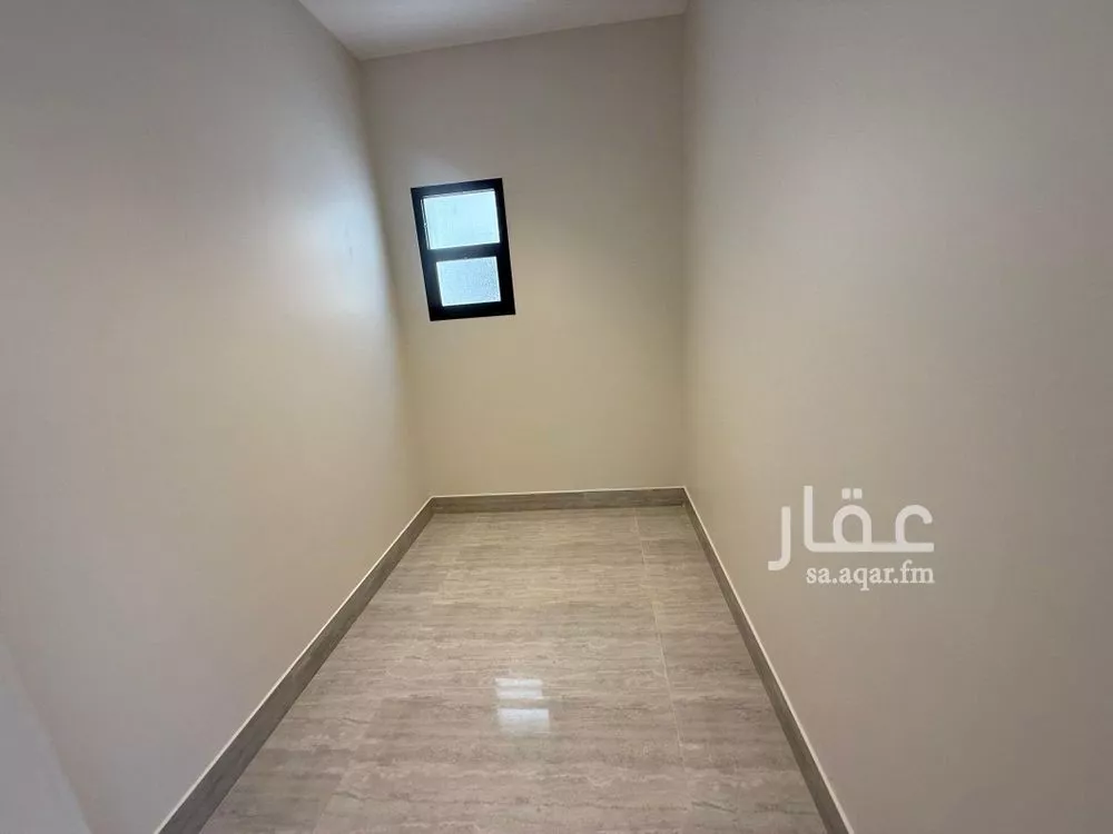 فيلا 6 غرف في الرمال 4