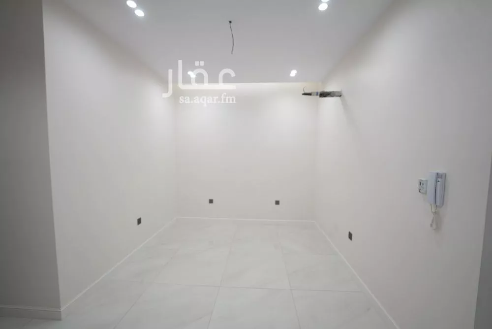 شقة 4 غرف في الزهراء 5