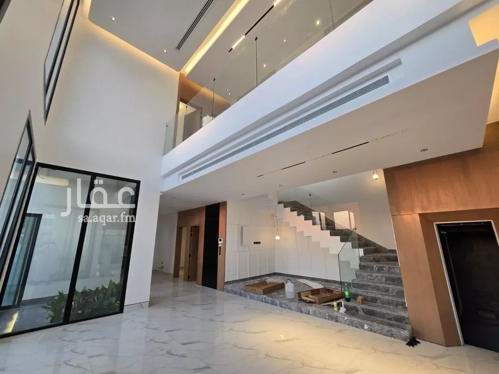 5 bedroom villa in Al Narjis 2